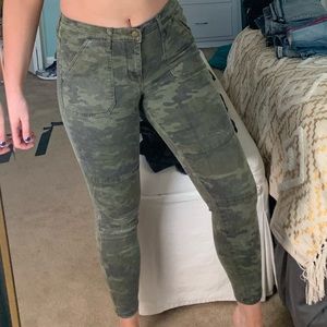 MOSSIMO camo skinny jeans (SUPER STRETCHY)